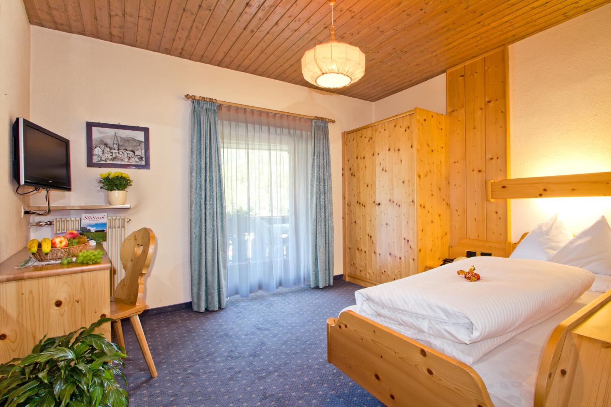 Hotel B&B Gasthof Zur Linde Rio di Pusteria Kamer foto